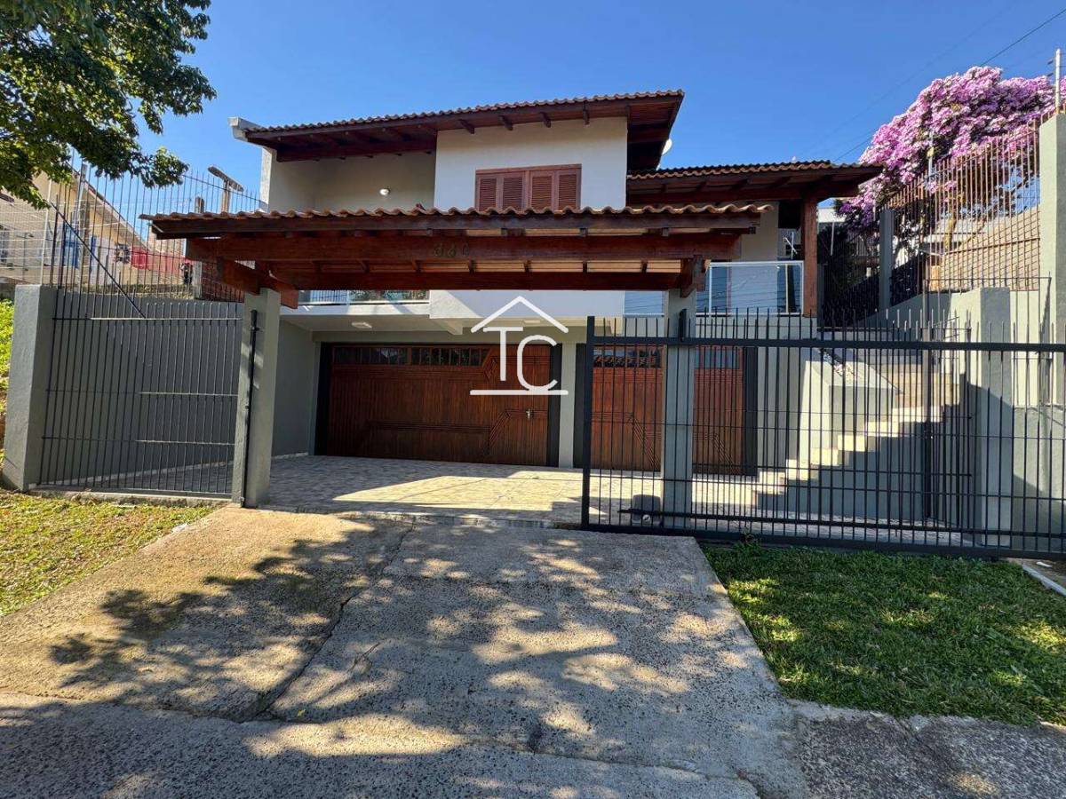 Casa à venda em Novo Hamburgo, Canudos, com 3 quartos, 273,30m² - Terezinha Capra - Corretora de Imóveis