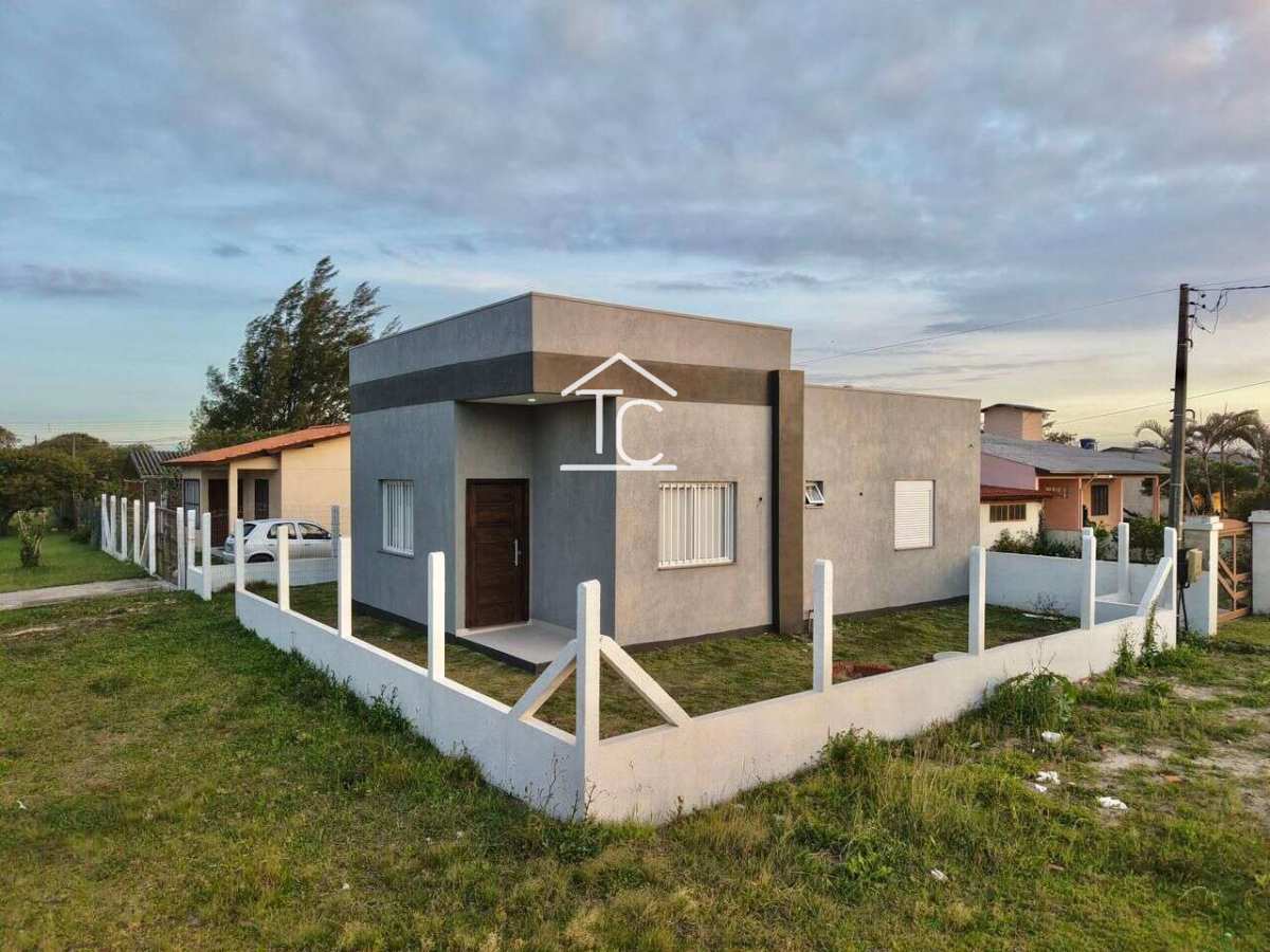 Casa à venda em Capão da Canoa, Praia do barco, com 2 quartos, 65m²