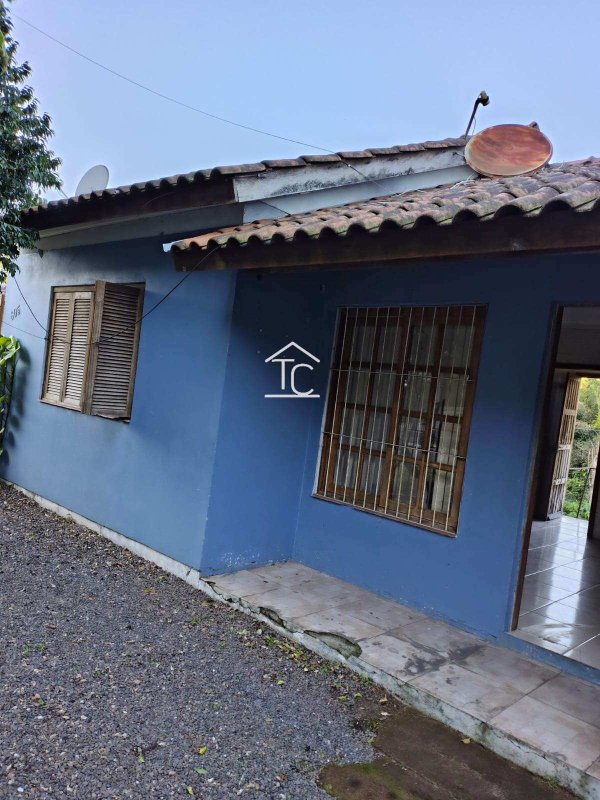 Casa à venda em Novo Hamburgo, São Jorge, com 2 quartos, 250m² - Terezinha Capra - Corretora de Imóveis