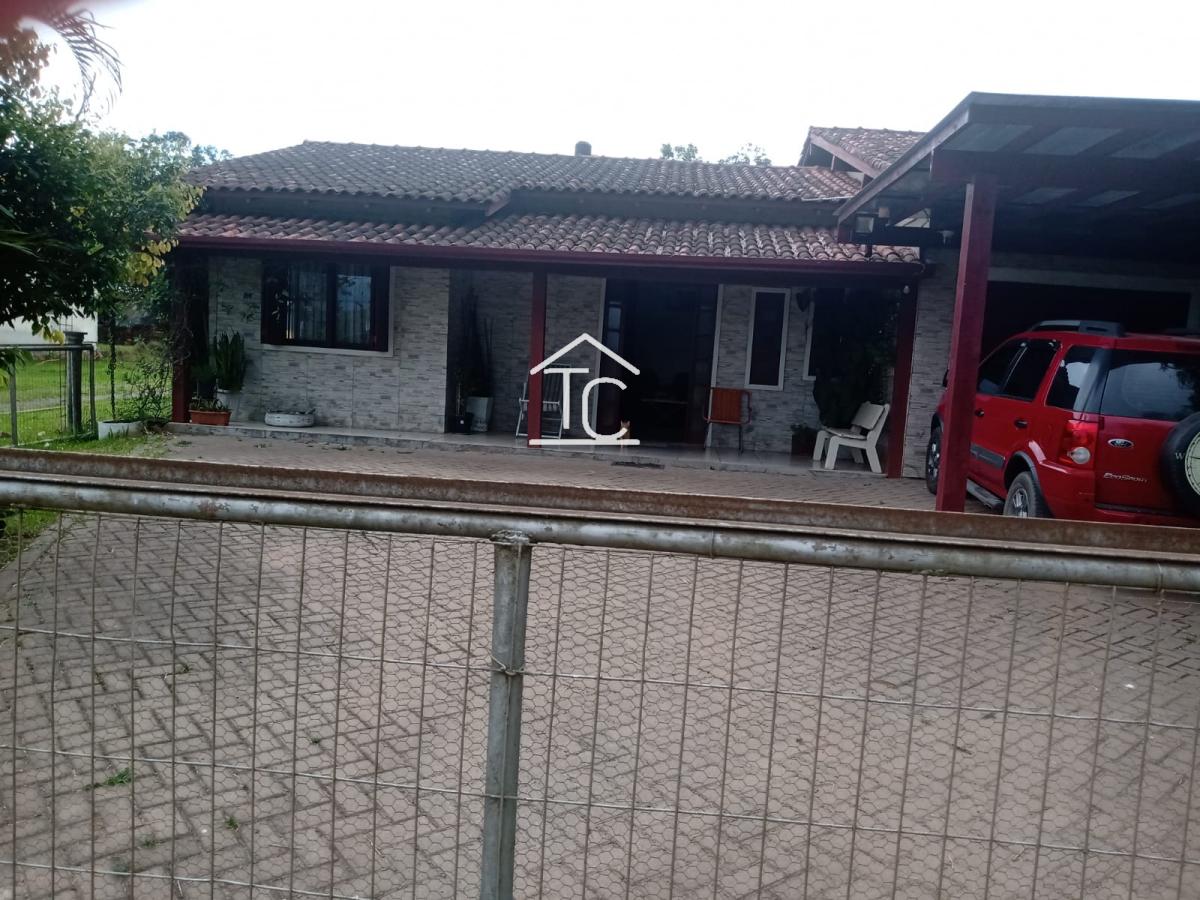 Casa com 3 quartos, 140m², à venda em Novo Hamburgo, Lomba Grande - Terezinha Capra - Corretora de Imóveis
