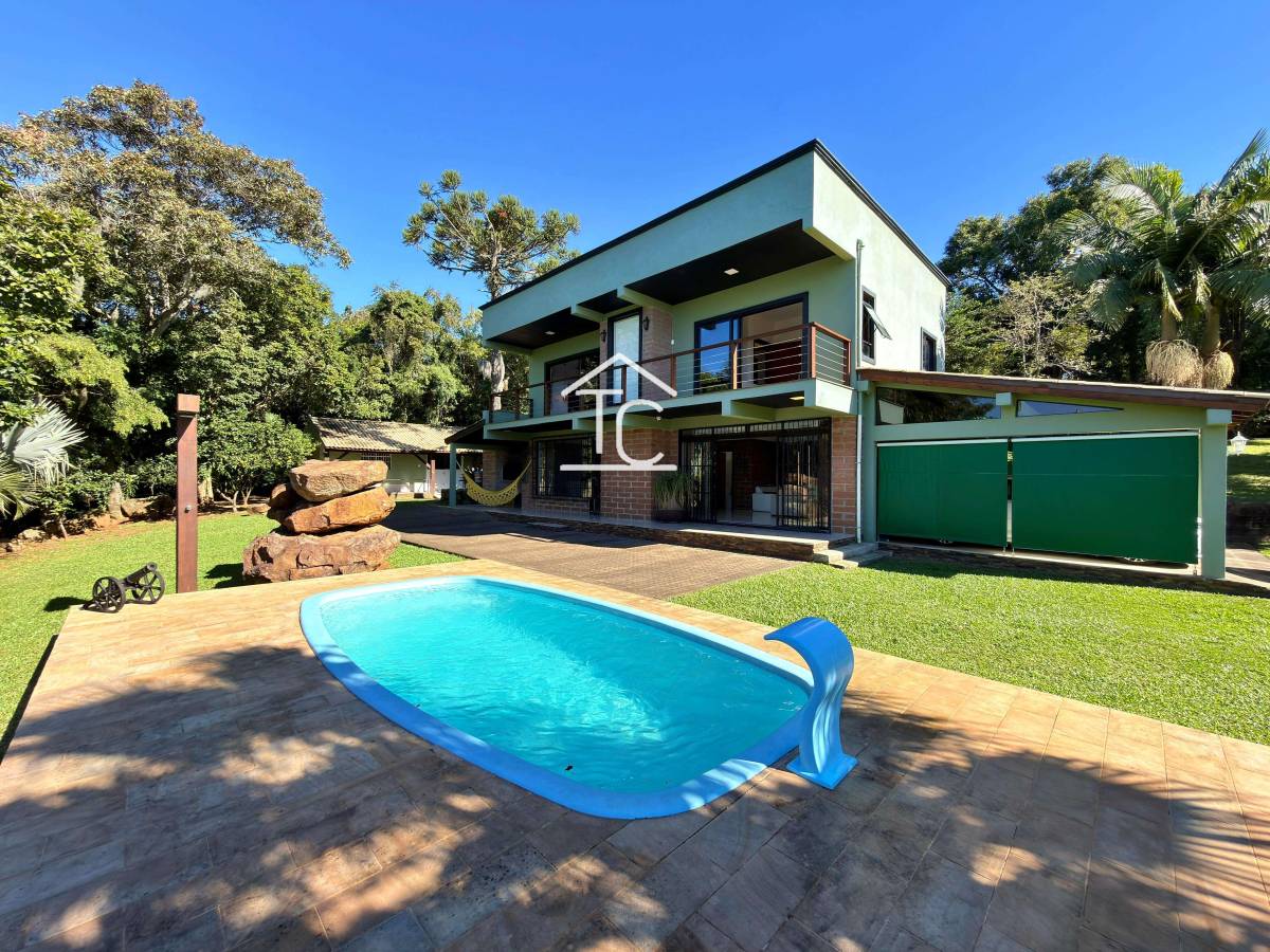Sítio à venda em Maquiné, com 3 quartos, 230m² - Terezinha Capra - Corretora de Imóveis