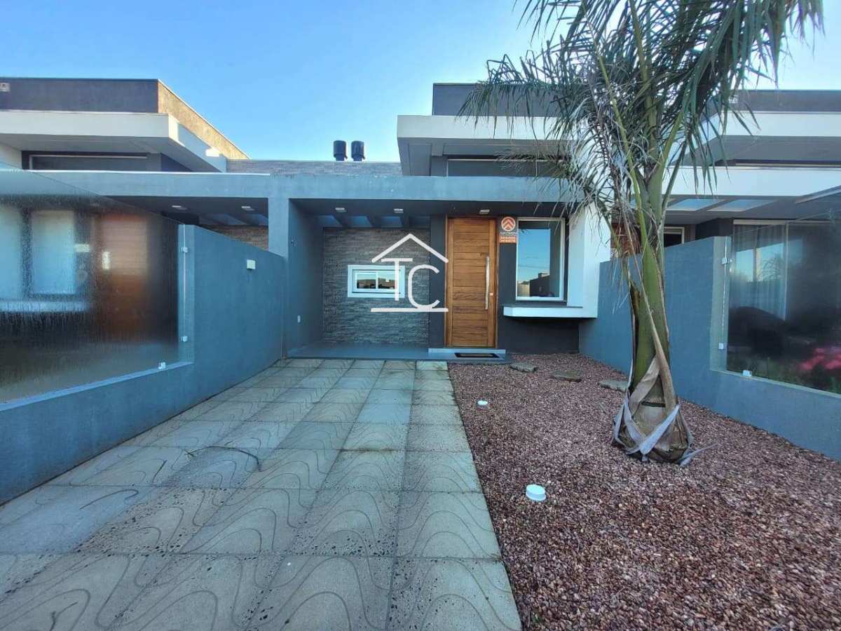 Casa à venda em Capão da Canoa, GUARANI, com 2 quartos, 67,34m²