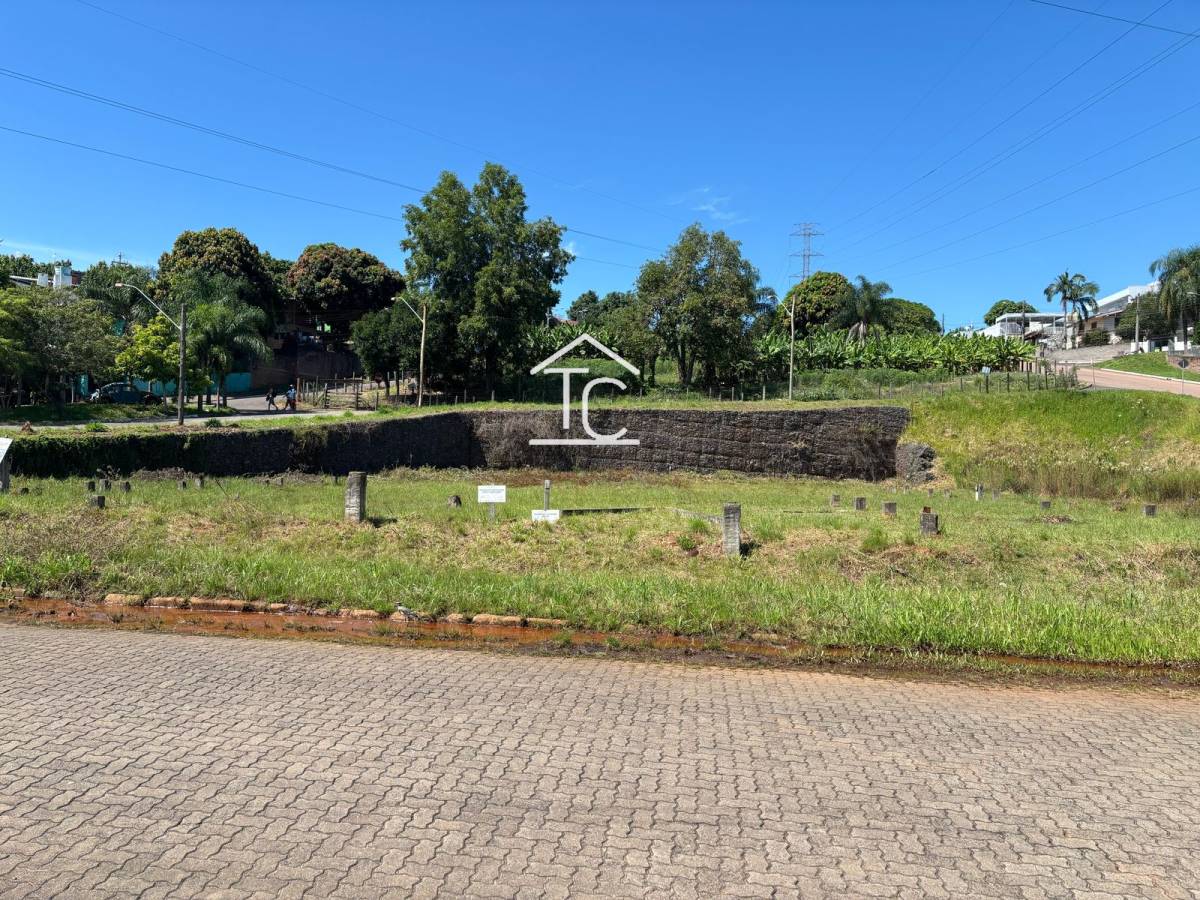 Terreno à venda em Novo Hamburgo, Petropolis, 1550.00m²