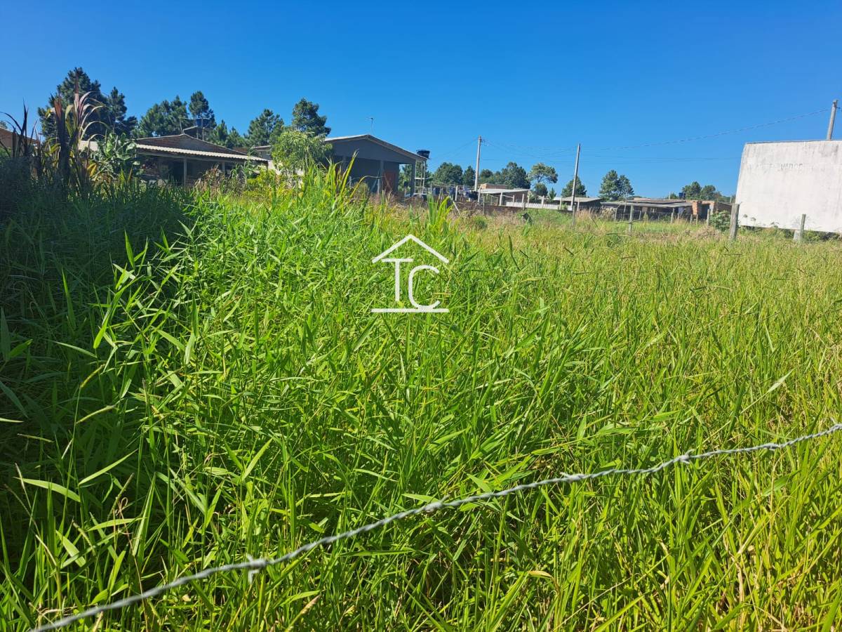 Terreno à venda em Torres, 450m²